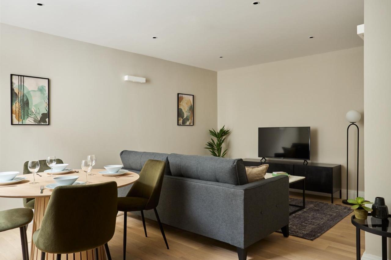 Chancery Lane By Viridian Apartments London Bagian luar foto